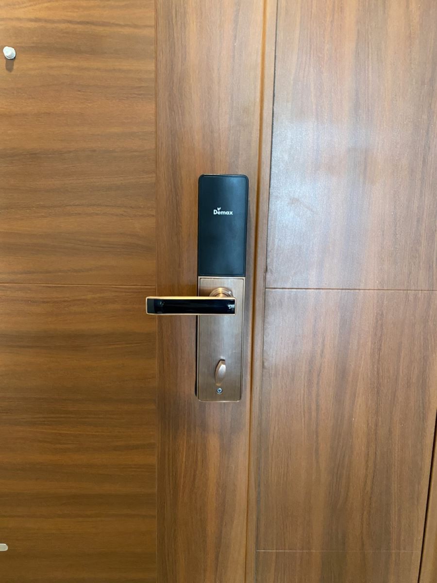 Khóa vân tay cho cửa gỗ Demax SL621-3