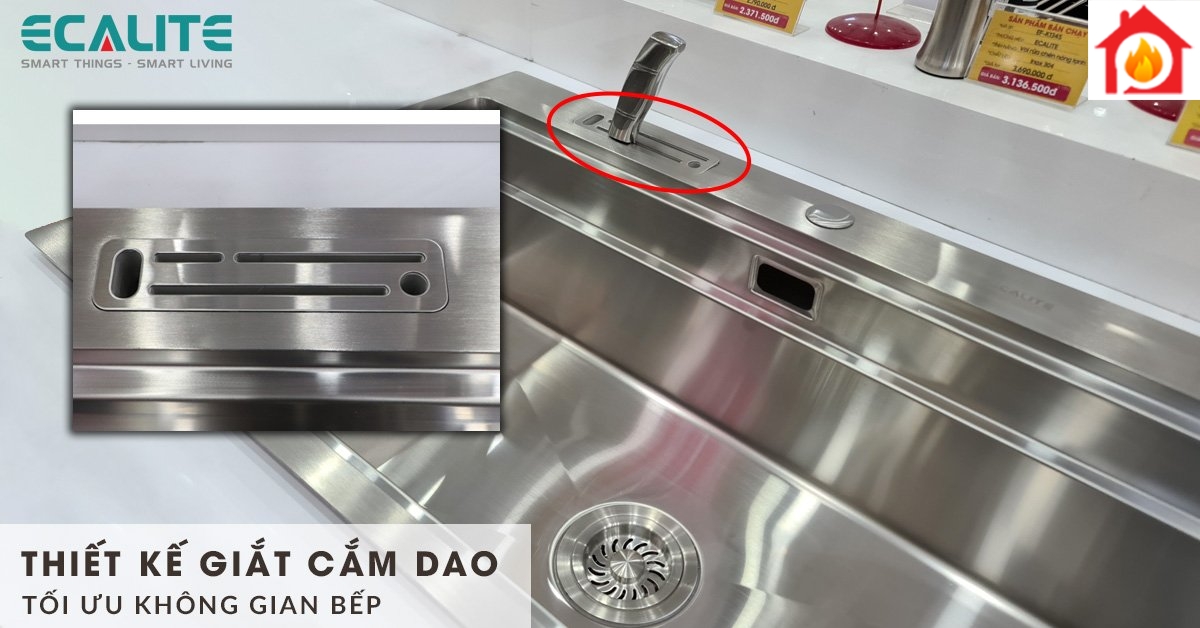Chậu rửa chén Ecalite ESD-8250HS được trang bị giắt cắm dao độc đáo