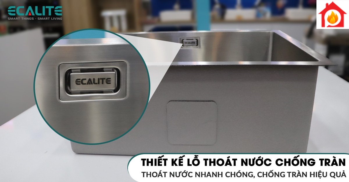 Sản phẩm được thiết kế thêm lỗ thoát nước chống tràn tiện lợi