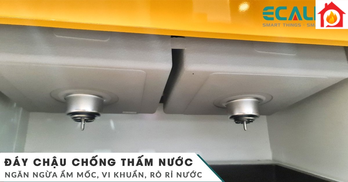 Đáy của chậu rửa bát inox 304 được phủ một lớp sơn chống thấm nước