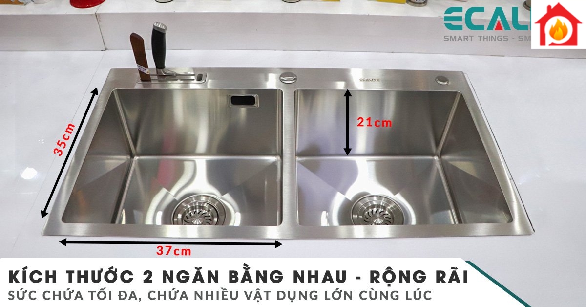 2 ngăn của chậu rửa chén ESD-8245HA có kích thước bằng nhau