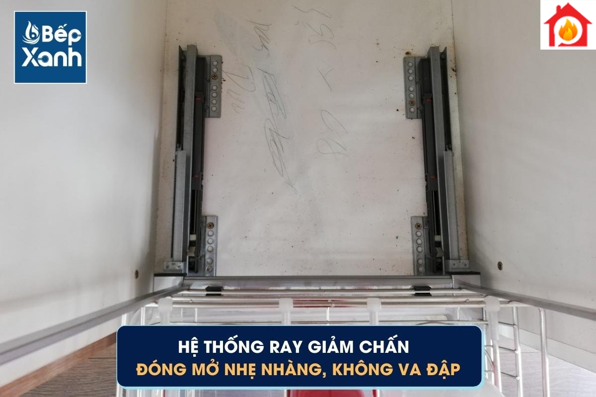 Giá gia vị Eurogold EP40B có ray giảm chấn