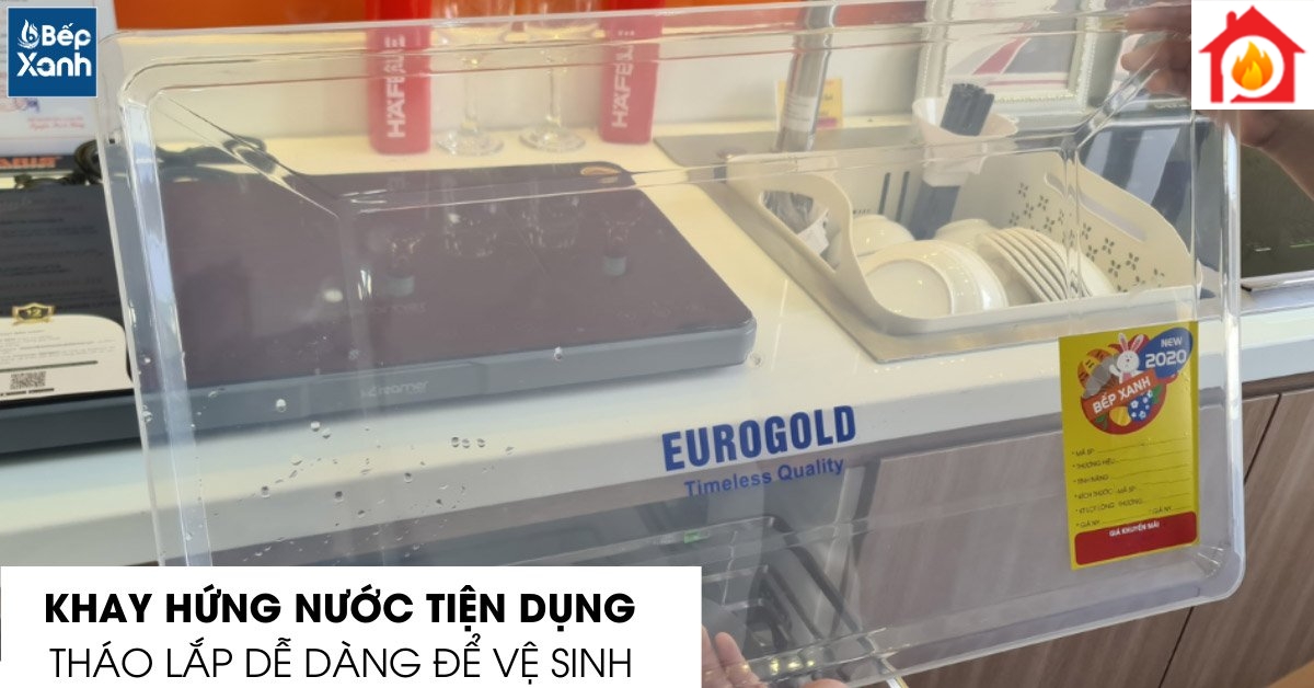 Khay hứng nước tháo lắp tiện lợi giúp dễ vệ sinh